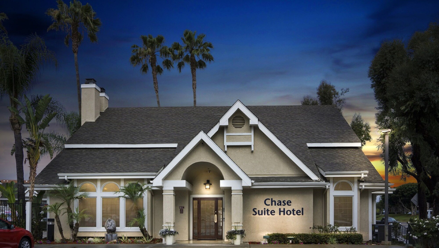 Exterior & Views 2, Chase Suites Hotel Brea-Fullerton, Orange