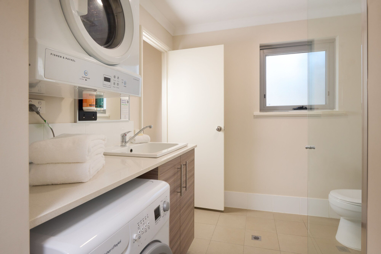 Bedroom 5, Airport Apartments by Aurum, Belmont