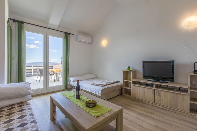 Bedroom 2, Apartments Milan, Crikvenica