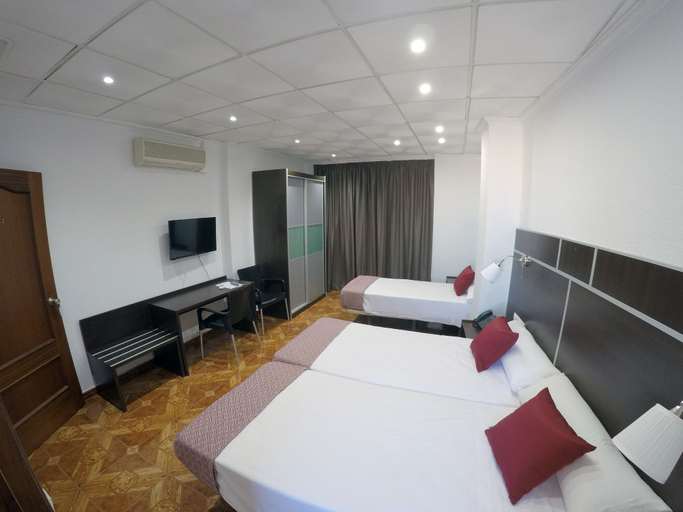 Bedroom 4, Sagunto, Valencia