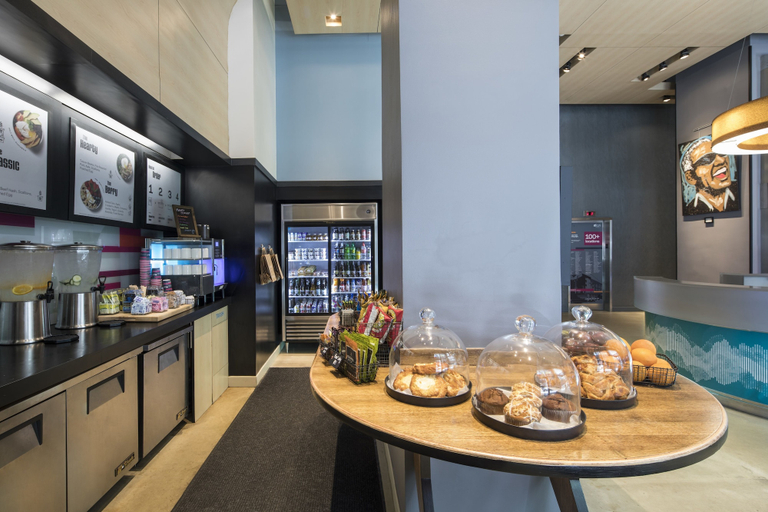Food & Drinks 5, Aloft by Marriott Manhattan Downtown - Financial District, New York