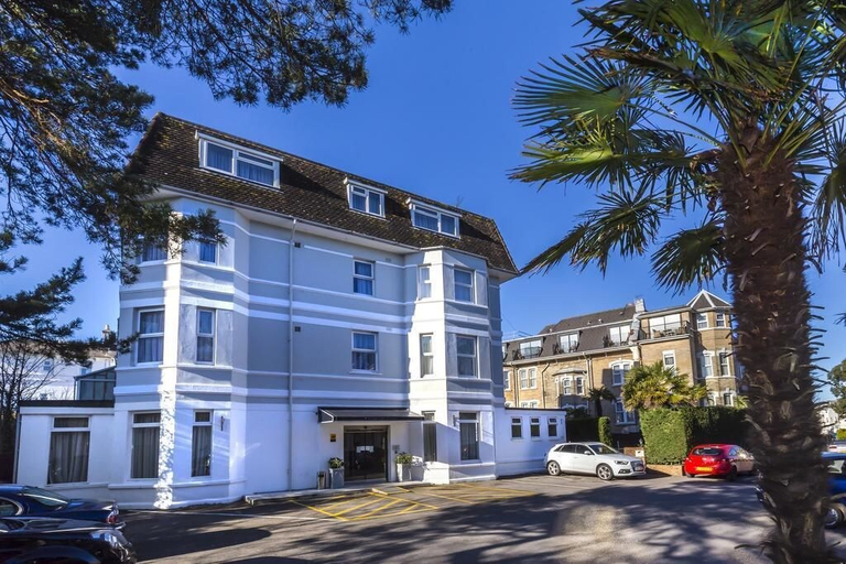 Exterior & Views 2, The Connaught Lodge, Poole