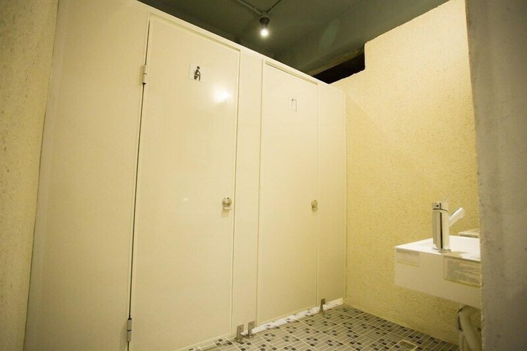 Bathroom 4, 176 Together Hostel, Hualien