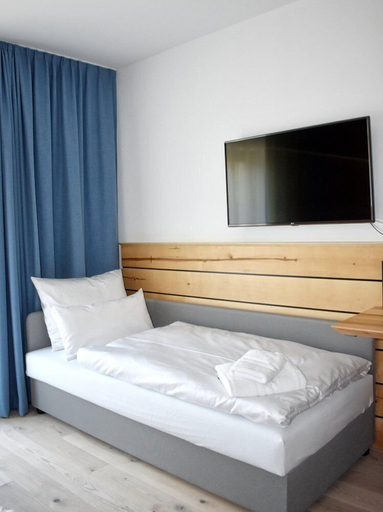 Bedroom 3, Walhalla Zen Hotel Regensburg, Regensburg