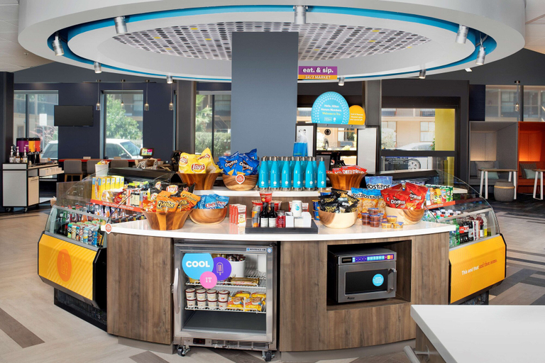 Food & Drinks 5, Tru By Hilton San Antonio Downtown Riverwalk, Bexar