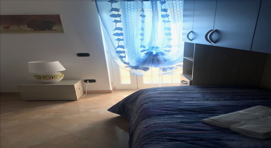 Bedroom 3, Villa Angelina, Taranto