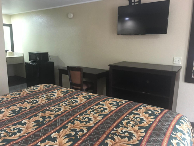 Bedroom 4, Memphis Inn, Shelby