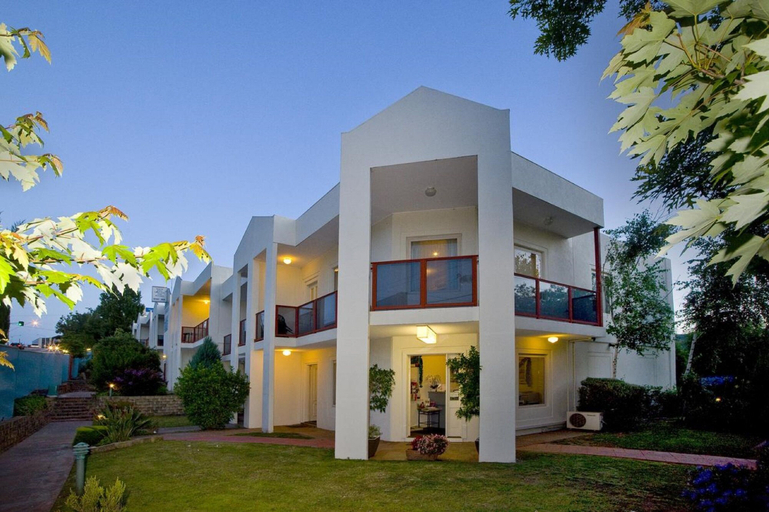 Exterior & Views 2, Hawthorn Gardens Serviced Apartments, Melbourne