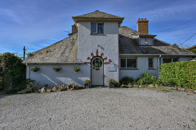Exterior & Views 2, Halwell Lodge, Cornwall