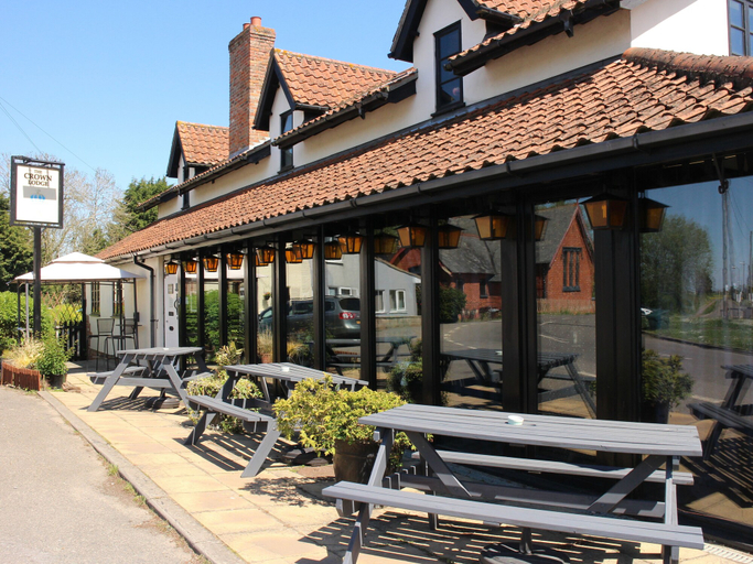 Exterior & Views 2, The Crown Lodge Bar Bed & Breakfast, Lincolnshire