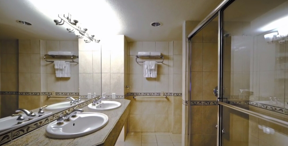 Bathroom 5, Accra Beach Hotel & Spa