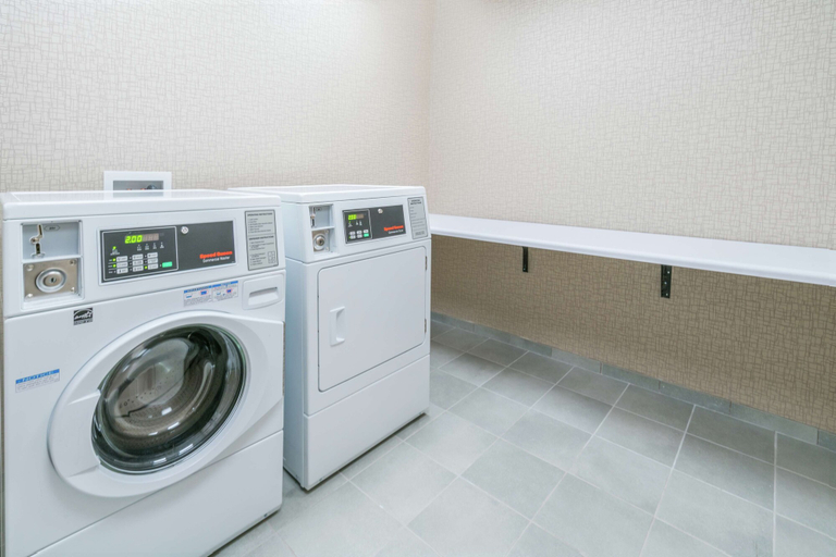 Bathroom 4, Hampton Inn & Suites Glenarden/Washington DC, Prince George's