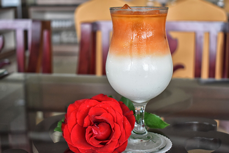 Food & Drinks 19