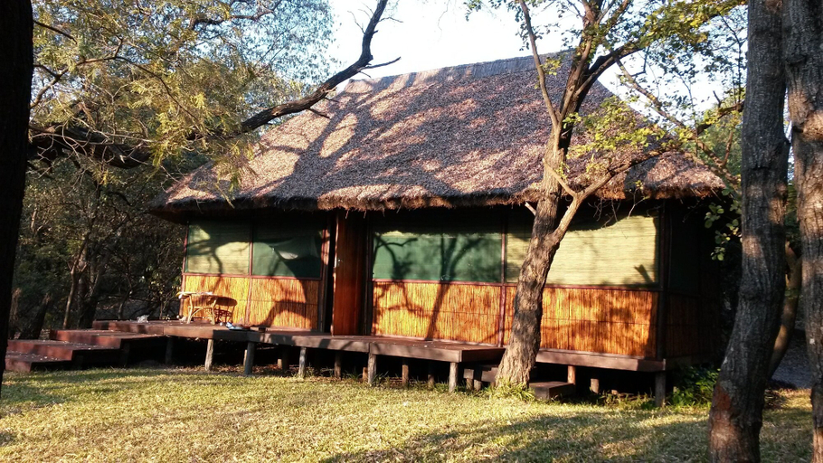 Others 4, Kavumbu Camp, Sesheke