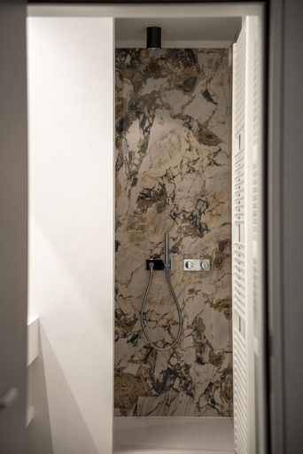 Bathroom 5, Hotel Pax, West-Vlaanderen