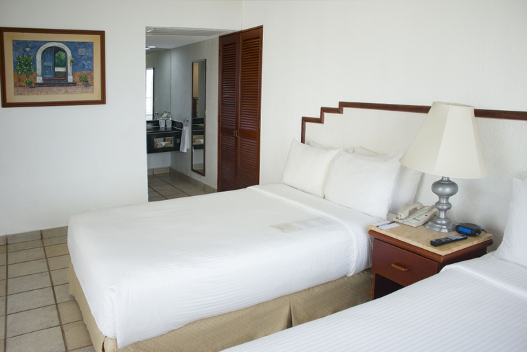 Bedroom 4, Emporio Ixtapa - with Optional All Inclusive, José Azueta