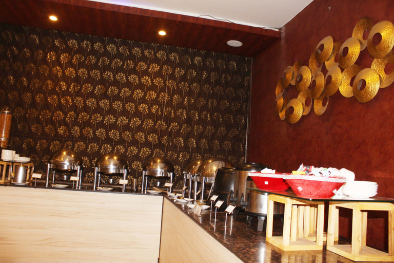Food & Drinks 5, TGI Apple Inn, Jaipur