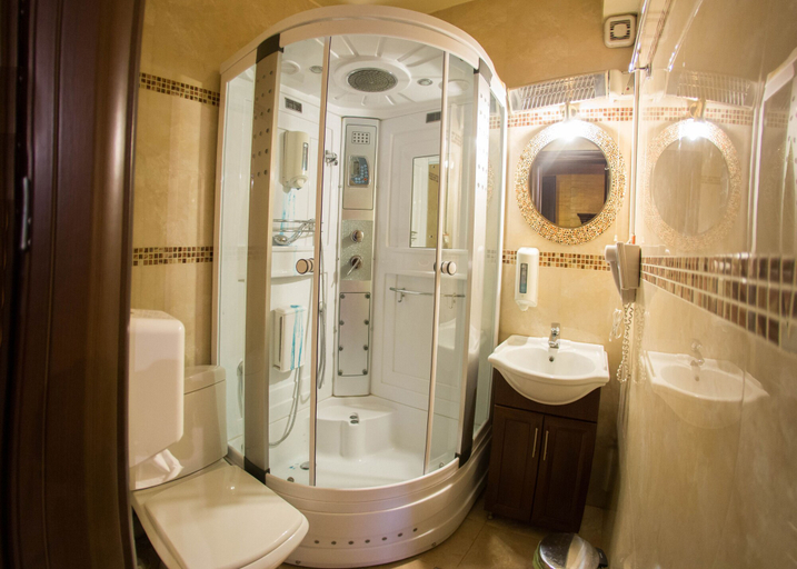 Bathroom 3, Silva Suites, Thessaly