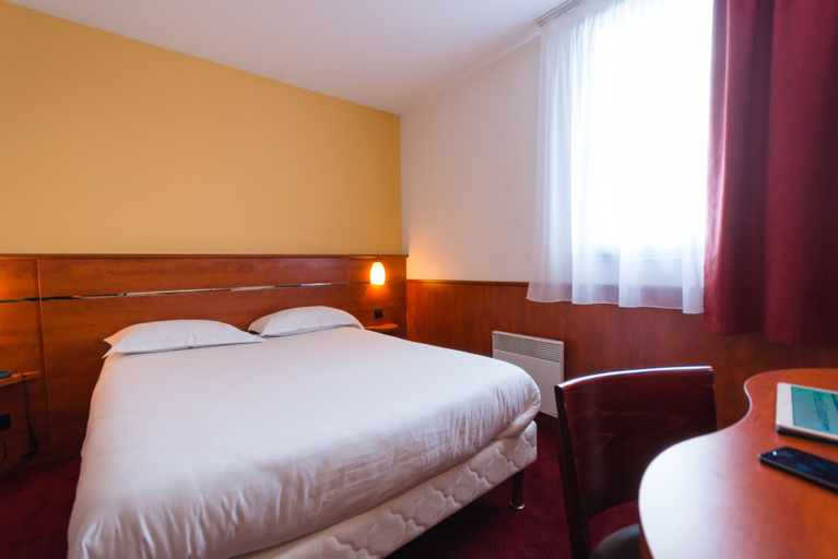 Bedroom 3, Brit Hotel Rennes St Grégoire - Le Villeneuve, Ille-et-Vilaine