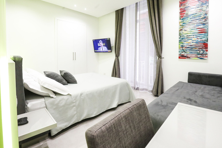 Bedroom 4, Toledo 16 Luxury Suites, Napoli