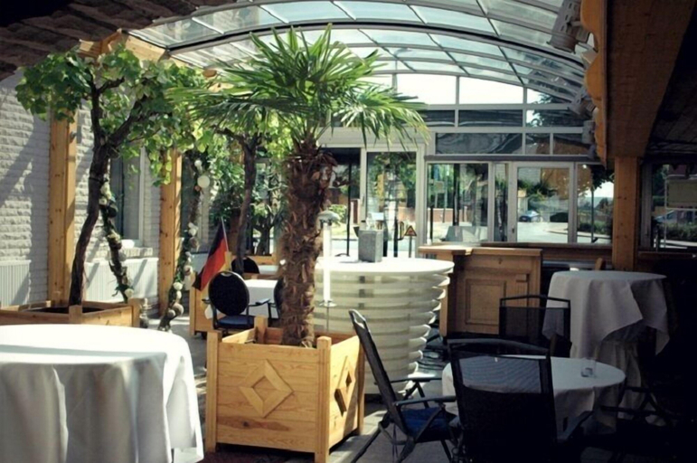 Food & Drinks 4, Hotel & Restaurant Bei Baki, Region Hannover