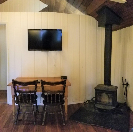 Others 5, Rundle Chalets, Division No. 15