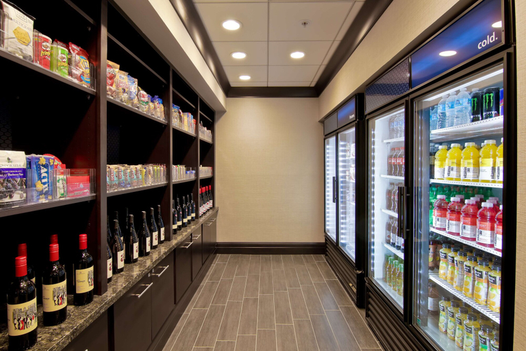 Food & Drinks 5, Hampton Inn & Suites Bellevue Downtown-Seattle, King