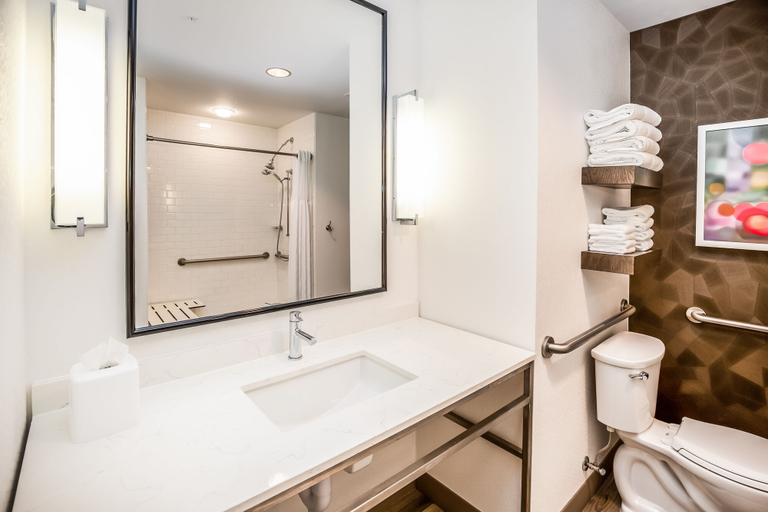 Bathroom 4, Hilton Garden Inn Ft. Walton Beach, Okaloosa