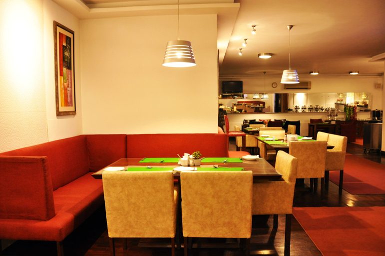 Food & Drinks 5, The Residency Hotel, Lahore