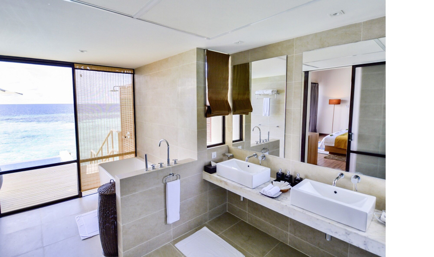 Bathroom 5, ROBINSON MALDIVES - Adults only - All Inclusive, Gaafu Alifu Atoll