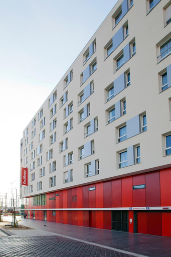 Exterior & Views 2, Residhome Paris Rosa Parks, Paris
