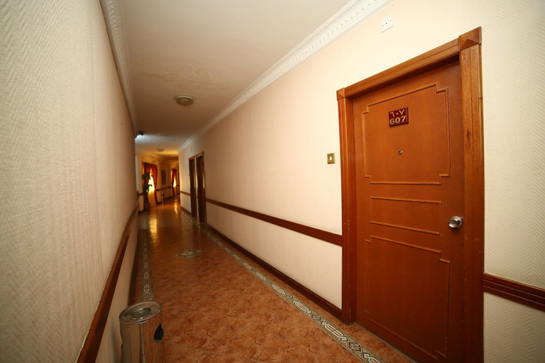 Others 5, Awal Hotel, Manama