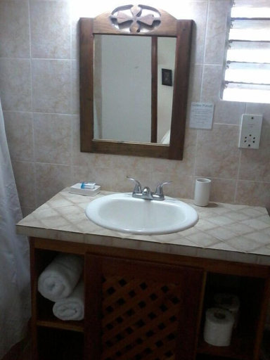 Bathroom 4, LTU Garden