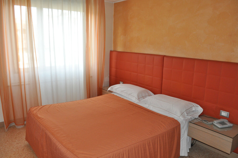 Bedroom 3, Hotel Igea, Padua