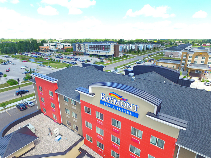 Exterior & Views 2, Baymont by Wyndham Grand Forks, Grand Forks