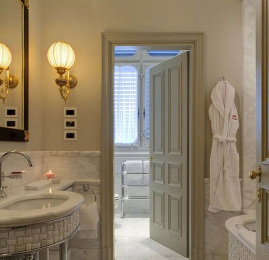 Bathroom 5, Villa Cora, Florence