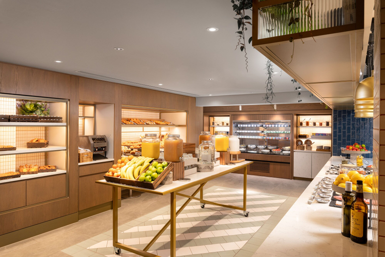Food & Drinks 5, Hilton London Metropole, London