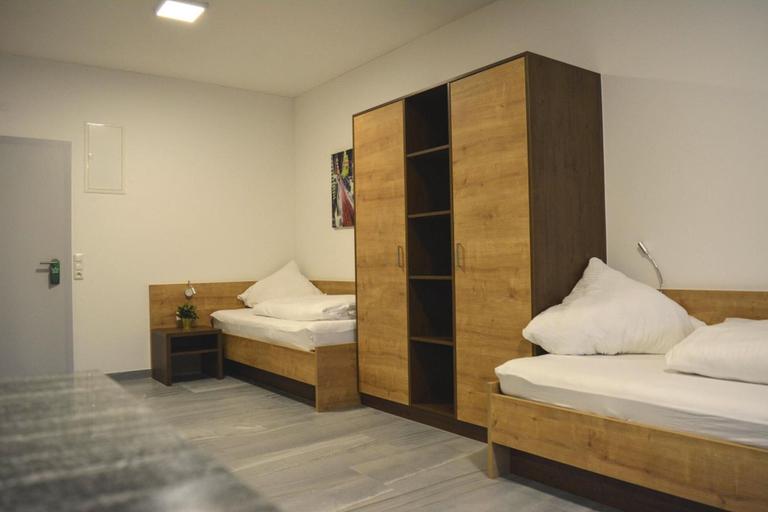 Bedroom 3, Wels Inn Hotel, Wels