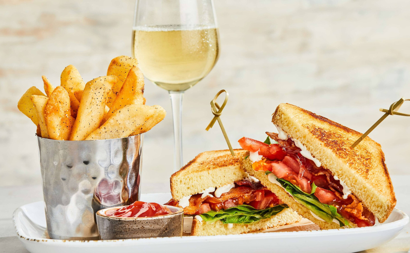 Food & Drinks 5, Courtyard by Marriott Bloomington, Monroe