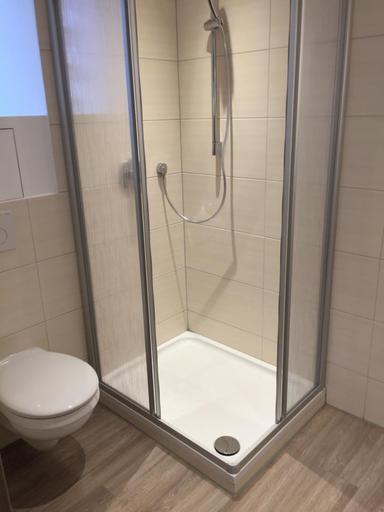 Bathroom 5, Hotel Post Viernheim UG, Bergstraße