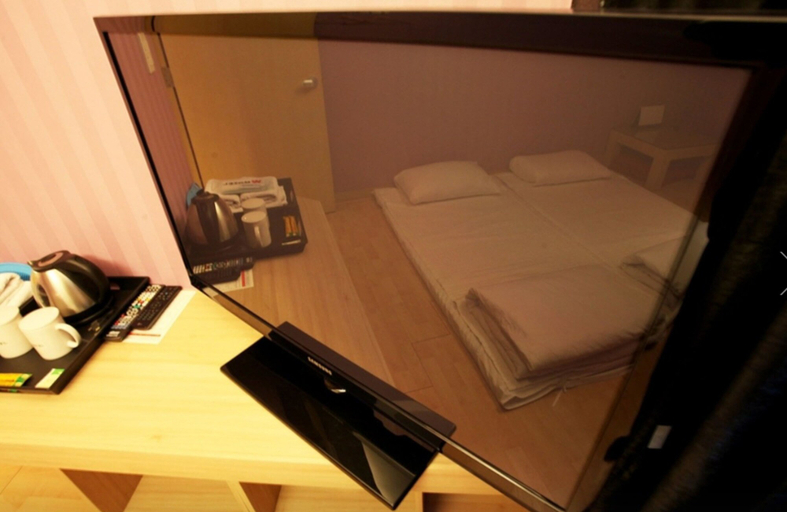 Bedroom 2, We Motel, Pyeongchang
