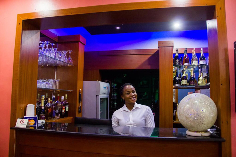 Food & Drinks 5, Crystal Court, Eti-Osa