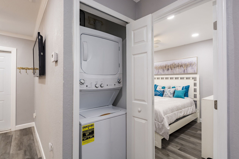 Bedroom 2, Waters Avenue Unit B, Hillsborough