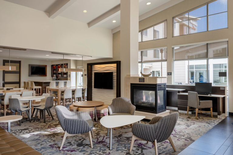 Food & Drinks 5, Residence Inn Bloomington, McLean
