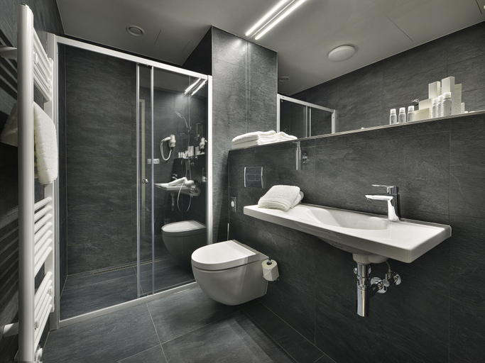 Bathroom 5, EA Hotel New Town, Praha 1