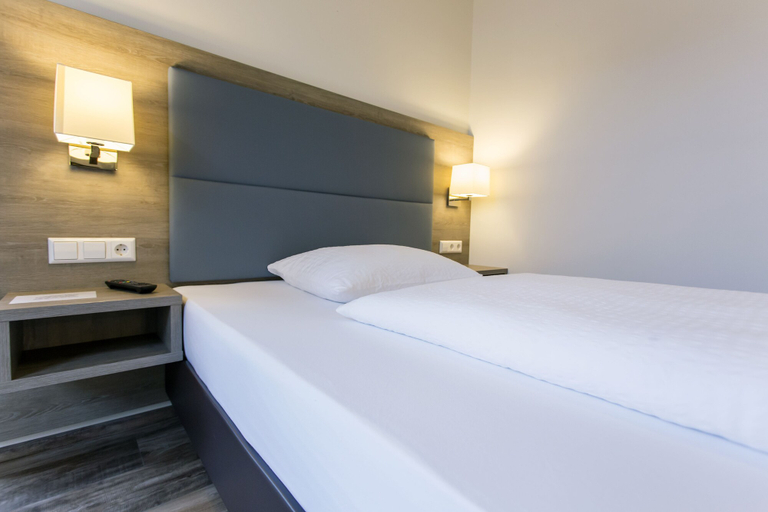 Bedroom 4, Hotel Holzscheiter, Waldshut