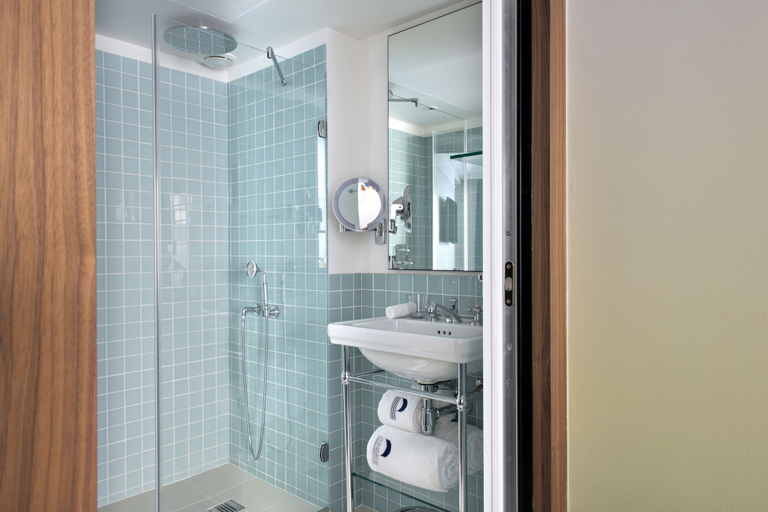 Bathroom 5, Hotel Parister & Spa, Paris