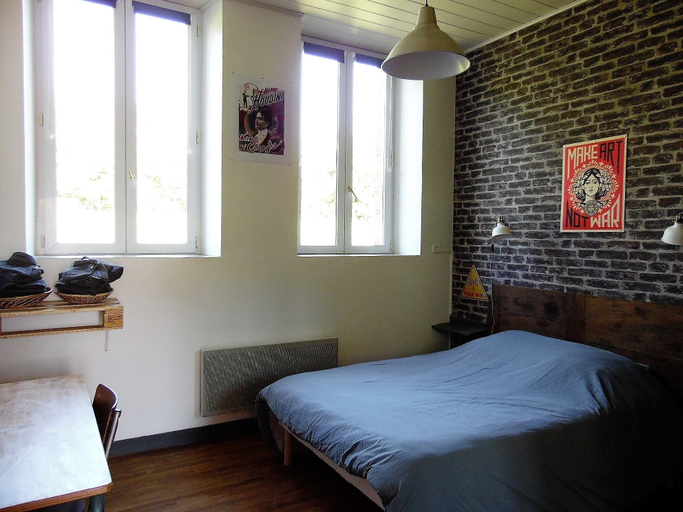 Bedroom 4, L'École Buissonnière, Deux-Sèvres