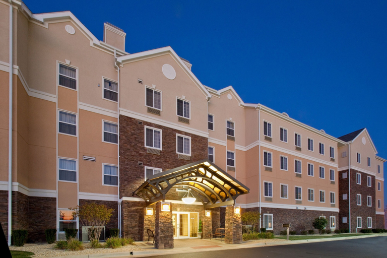 Exterior & Views 1, Staybridge Suites ROCKFORD, Winnebago