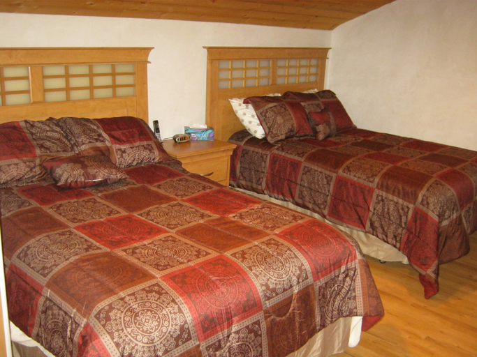 Bedroom 2, Shady Brook Inn and Resort, Taos